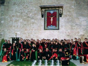 La banda de tambores en el año 2005, en la Plaza del Santísimo Cristo Crucificado